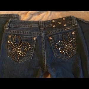 Miss Me skinny jeans size 31.  Beautiful pockets